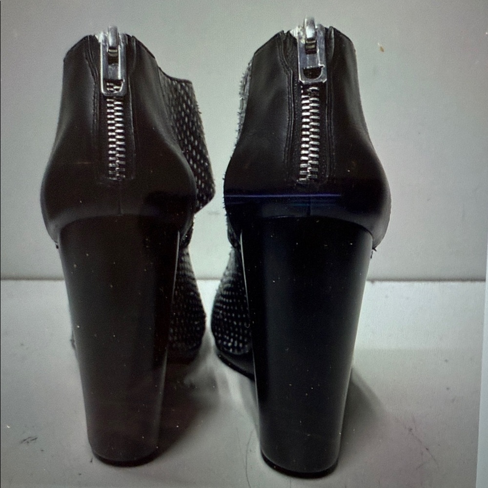 Balenciaga Black Heeled Ankle Boots with Textured Design - Picture 11 of 11